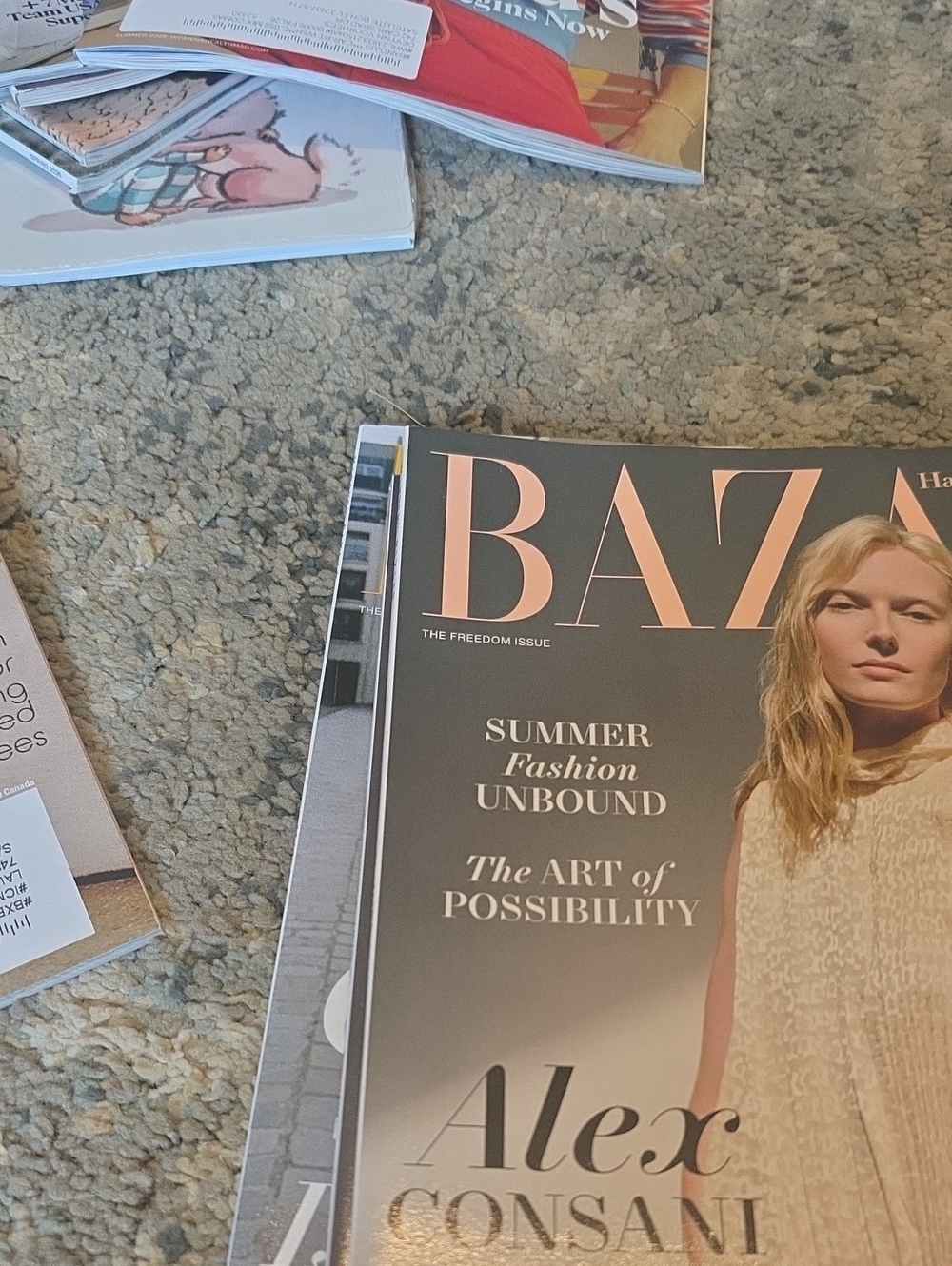 Harper's Bazaar Magazine Bundle - Three Issues with Meghan Markle Cover - Picture 5 of 5